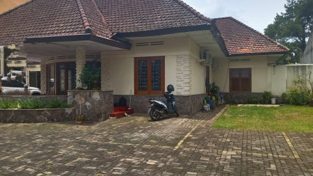 Rumah di Tubagus Ismail, Cocok Untuk Usaha