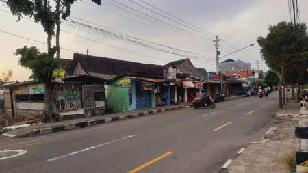 TANAH SELUAS 812 METER PERSEGI, DI JL PRAMUKA DEKAT XT SQUERE, YOGYAKARTA
