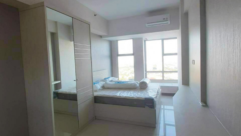 Sewa Apartemen 1 BR (Type Studio), Hook/Pojok, Full Furnished, View City, Siap Huni