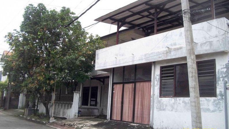 Jual Rumah Kost 2 Lantai, 24 Kamar, Lokasi Dekat Kampus, Row Jalan Depan Lebar + Paving