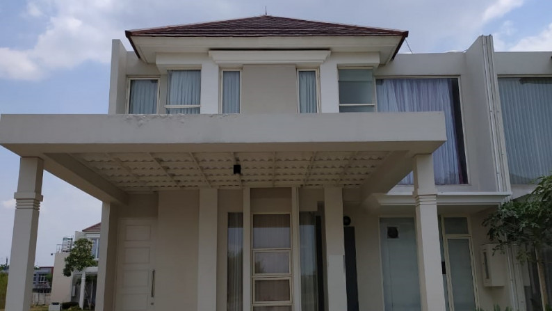 Rumah disewakan Grand Pakuwon Cluster North Victoria