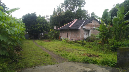 TANAH SELUAS 858 METER PERSEGI, DI MAGUWOHARJO, SLEMAN