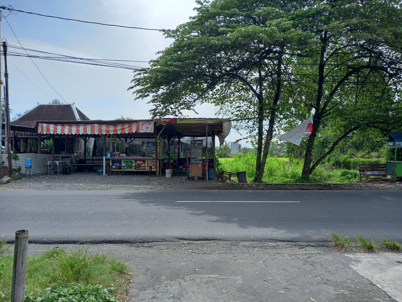 TANAH PEKARANGAN SELUAS 2063 METER PERSEGI, DI JL IMOGIRI BARAT KM 7