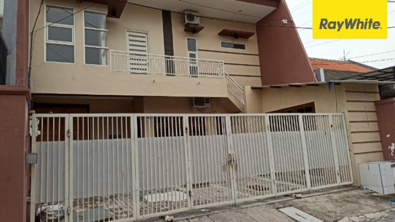Dijual Rumah 2 lantai di Jalan Lebak Arum, Surabaya