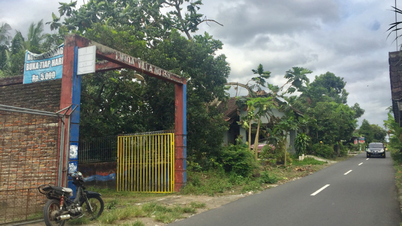 RUMAH DAN HOME STAY DI PERUM KANOMAN, SELATAN STPN GODEAN, SLEMAN