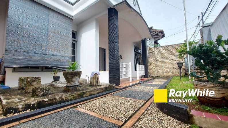 Rumah di Tanjung Barat, Jakarta Selatan, Dalam Kompleks, Siap Huni, Terawat Baik, SHM