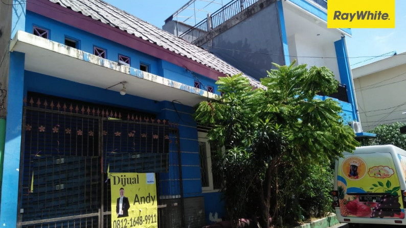 Dijual Rumah 2 lantai Pusat Kota di Kalibutuh Barat, Surabaya