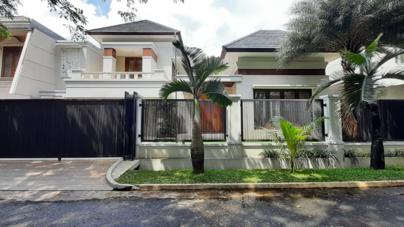 RUMAH KEREN + S.POLL SEMI FURNISHED DALAM CLUSTER  DI AREA ELITE BINTARO JAYA  SEKTOR 9