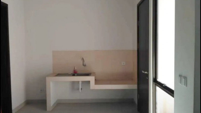 Rumah siap huni di greenwich