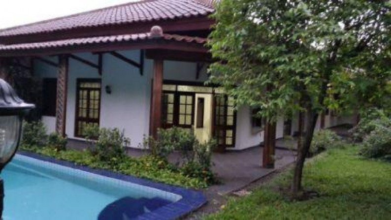 Rumah siap huni nyaman n asri di Kemang #AW