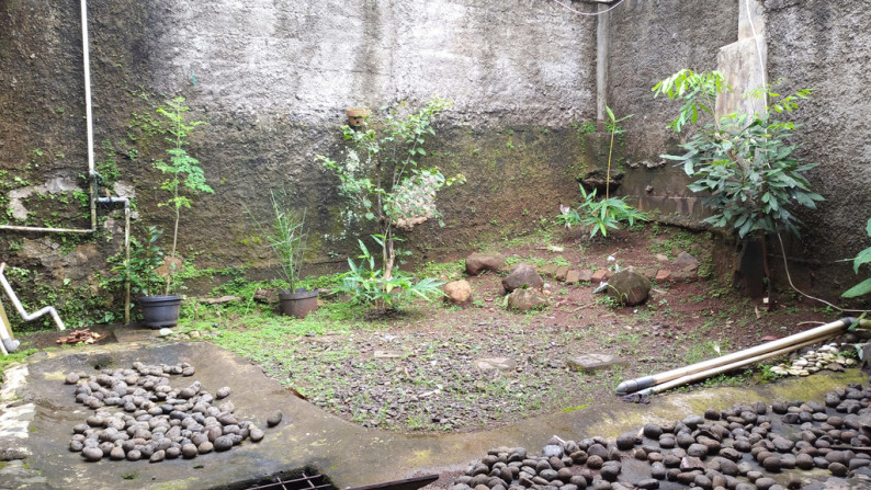 Rumah siap huni di FGDC Depok