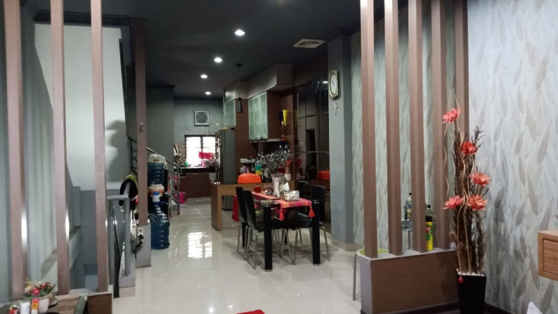 Ruko di jalan raya strategis dan ramai Jl .lautze Raya - 0017-GANLUC