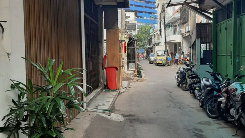 Disewakan rumah di Pintu Kecil, Jakarta Barat