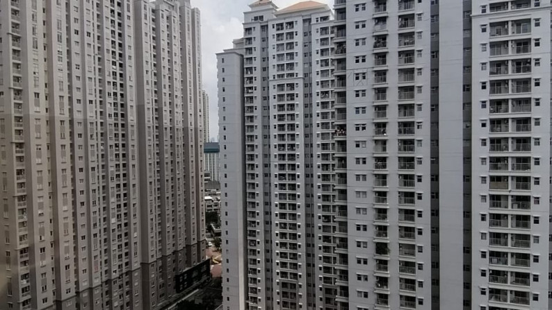 Apartemen Mediterania Garden Residence 1