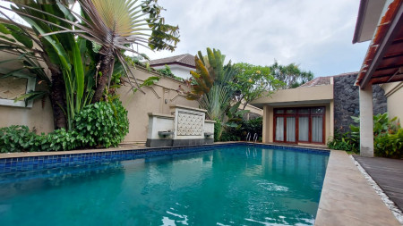 Kemang luas 635 dalam Townhouse, Lingkungan Tenang dan Rapih