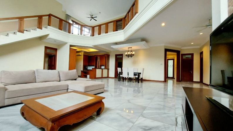 Kemang luas 635 dalam Townhouse, Lingkungan Tenang dan Rapih