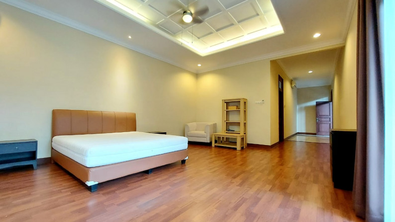 Kemang luas 635 dalam Townhouse, Lingkungan Tenang dan Rapih