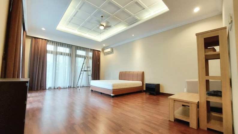 Kemang luas 635 dalam Townhouse, Lingkungan Tenang dan Rapih