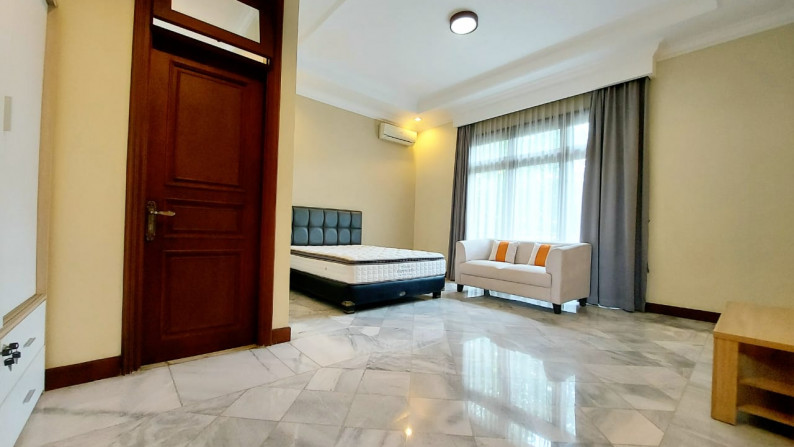 Kemang luas 635 dalam Townhouse, Lingkungan Tenang dan Rapih