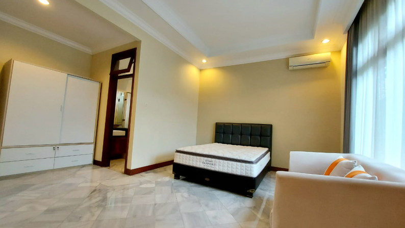 Kemang luas 635 dalam Townhouse, Lingkungan Tenang dan Rapih