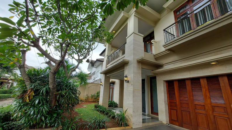 Kemang luas 635 dalam Townhouse, Lingkungan Tenang dan Rapih
