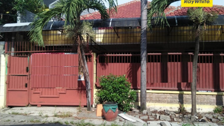 Dijual Rumah di Jalan Bronggalan, Surabaya