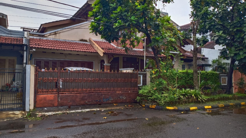 Rumah siap huni di Bintaro Jaya 5