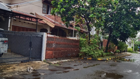 Rumah siap huni di Bintaro Jaya 5