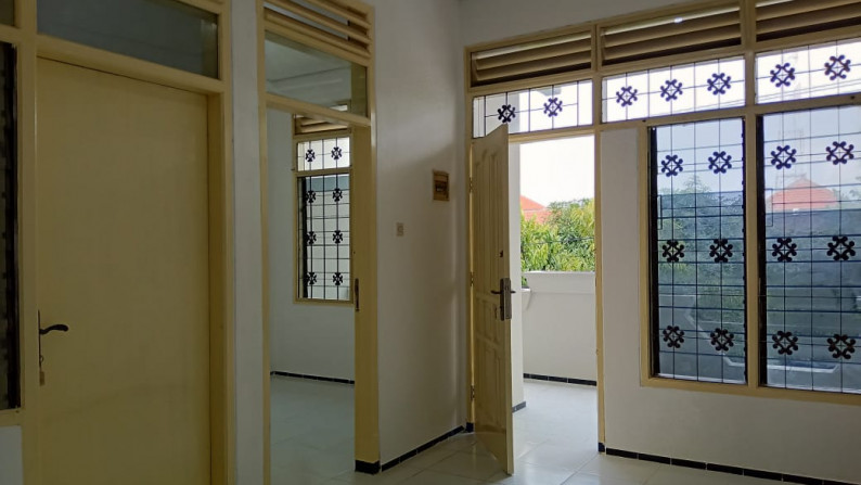 Ruko Raya Balogsari Manukan Surabaya