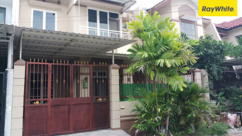 Dijual Rumah 2 lantai di Dharmahusada Mas, Surabaya