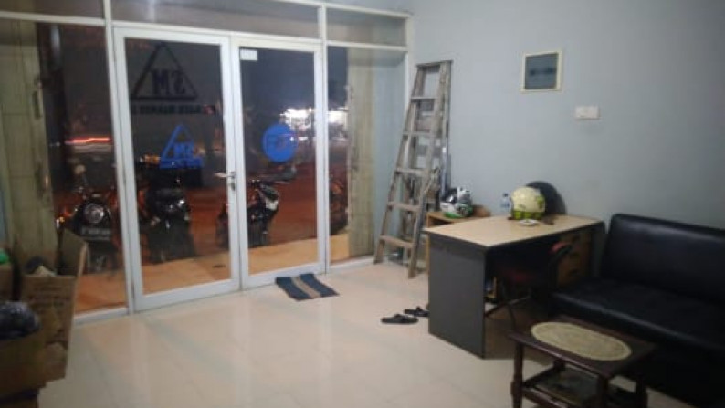 Dijual Rukon Strategis Lokasi Pinggir Jl Di Urbana Place, Ciputat