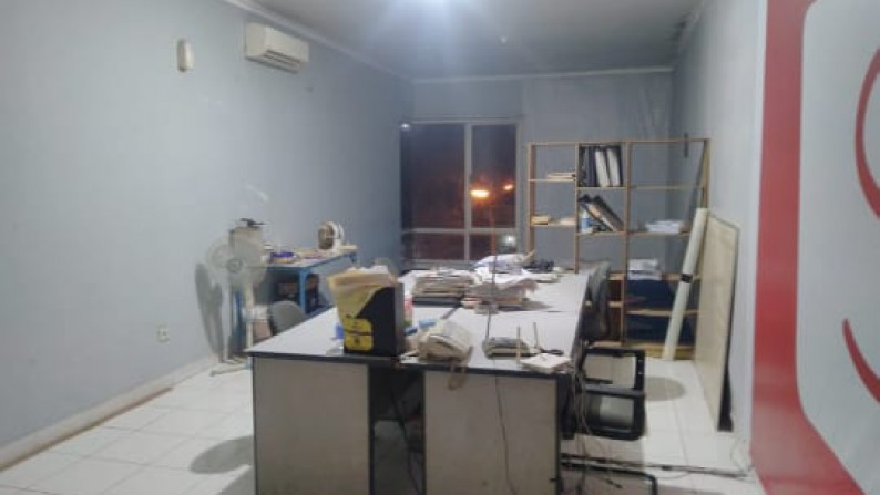 Dijual Rukon Strategis Lokasi Pinggir Jl Di Urbana Place, Ciputat