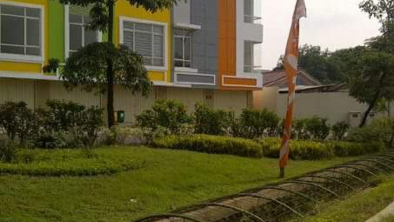 Dijual Rukon Strategis Lokasi Pinggir Jl Di Urbana Place, Ciputat