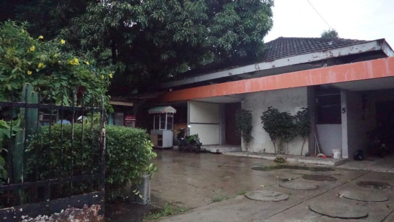 Menteng, Rumah yang cocok untuk kantor dan usaha. Lokasi strategis