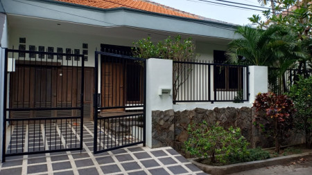 Rumah disewakan Jemursari Surabaya