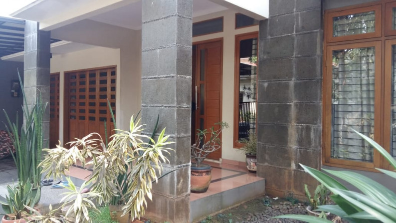 Rumah Siap Huni, Hunian Nyaman dan Asri @River Park, Bintaro