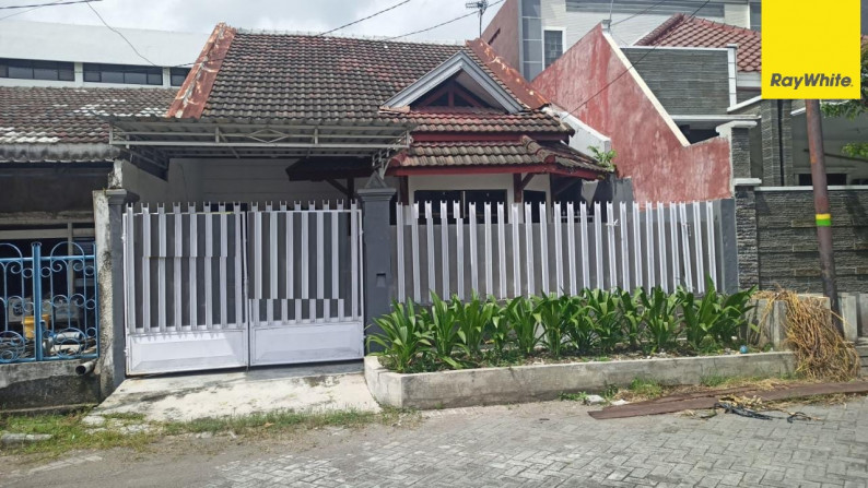 Disewakan Rumah di Klampis Anom, Surabaya