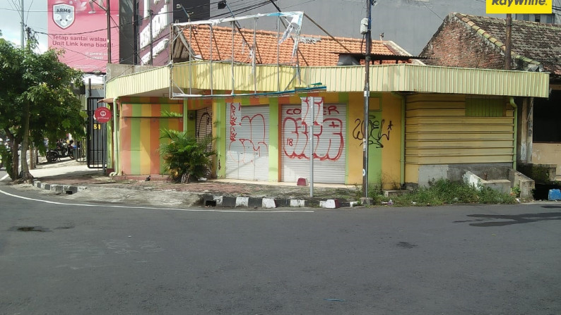 Disewakan Ruko Pusat Kota di Jalan Kutai, Surabaya