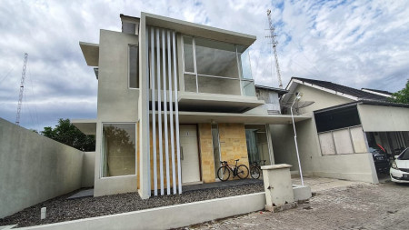 RUMAH MINIMALIS SIAP HUNI, DI PERUM LEMBAYUNG RESIDENCE, GAMPING, SLEMAN
