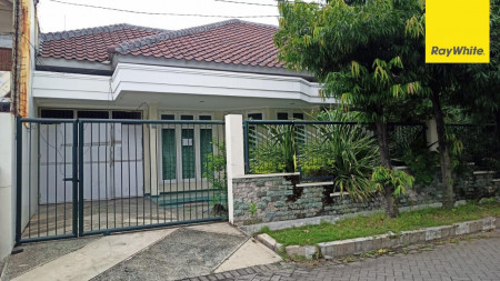 Disewakan Rumah di Klampis Semolo Barat, Surabaya