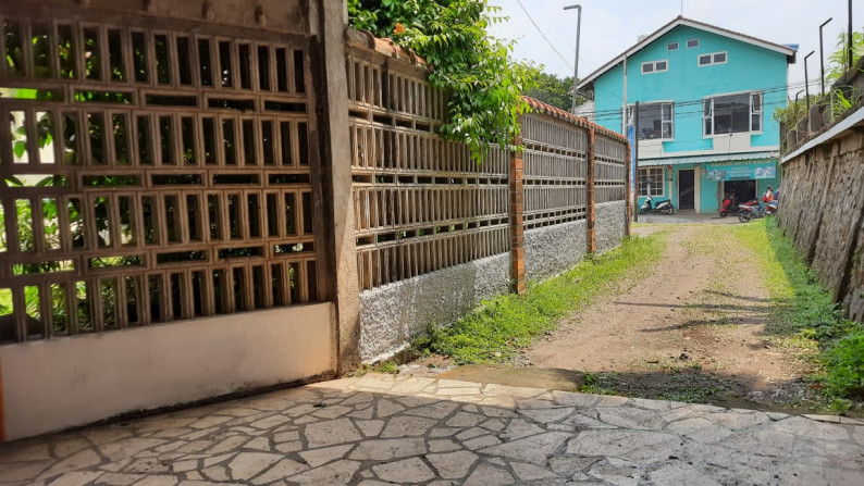 Dijual Rumah Hitung Tanah Siap Bangun di Ciputat.