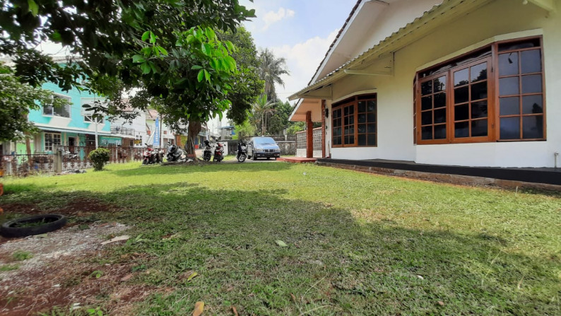 Dijual Rumah Hitung Tanah Siap Bangun di Ciputat.