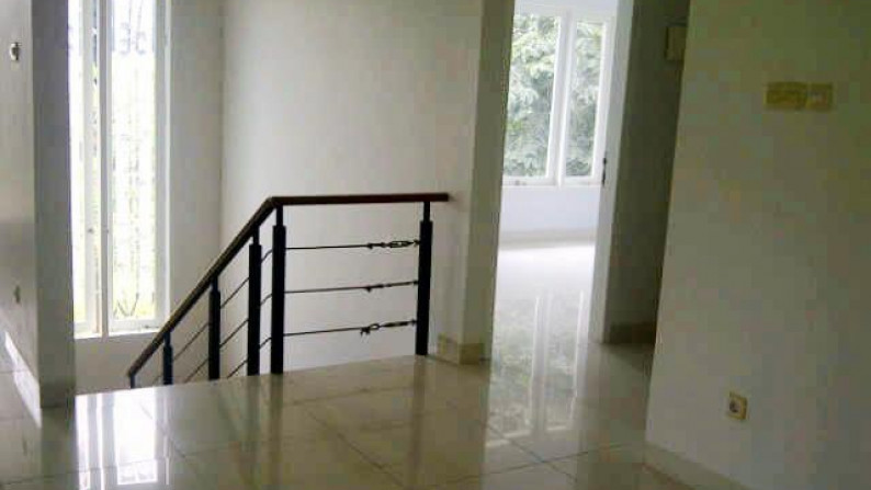 Jual Rumah di Senayan Bintaro lokasi exclusive di Bintaro