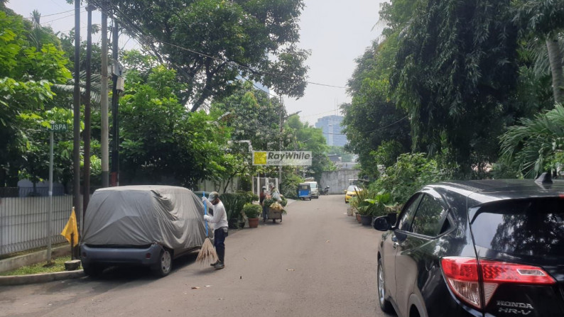 Tanah Posisi Hook Lokasi Strategis Kebayoran Baru