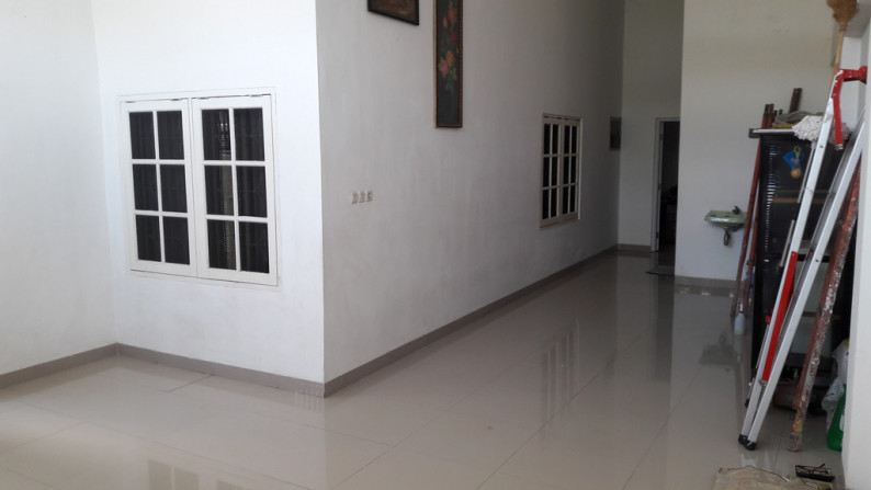 Rumah Bagus dijual di Jl. Indraloka, Wijaya Kusuma, Grogol Petamburan, Jakarta Barat  *0014-CHR*