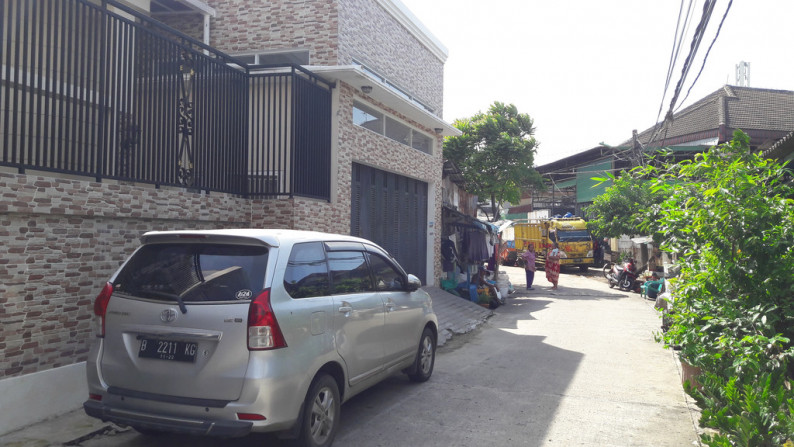 Rumah Bagus dijual di Jl. Indraloka, Wijaya Kusuma, Grogol Petamburan, Jakarta Barat  *0014-CHR*