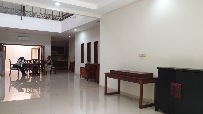 Rumah Modern Cantik Super Nyaman Siap Huni di Pondok Indah