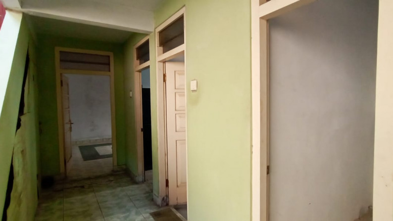 RUMAH TINGGAL 14 KAMAR DI JL WONGSO PREMOJO, MLATI, SLEMAN
