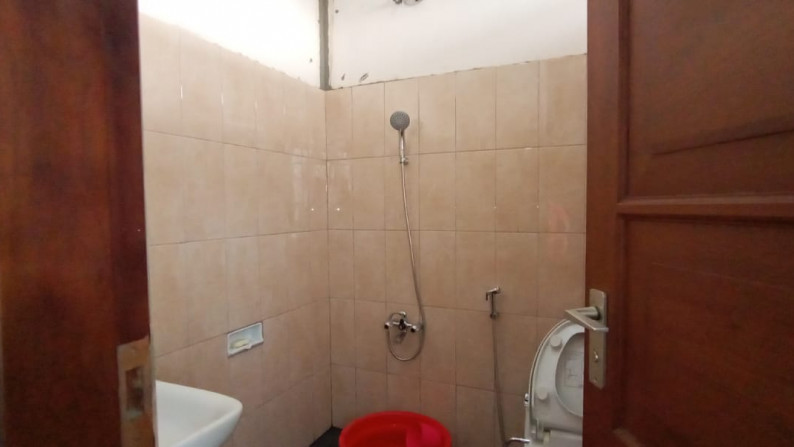 RUMAH TINGGAL 14 KAMAR DI JL WONGSO PREMOJO, MLATI, SLEMAN