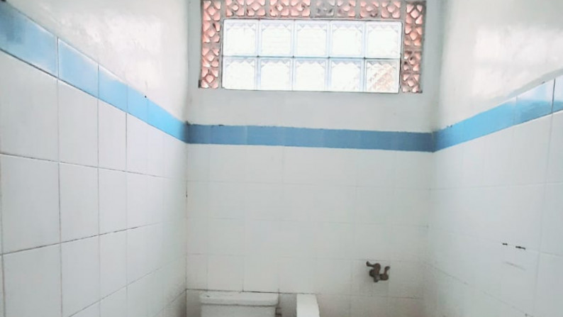 RUMAH  TINGGAL 2LANTAI, CUKUP LUAS DI PURWOMARTANI, KALASAN, SLEMAN